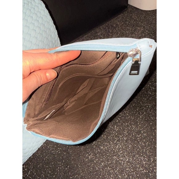 Baby Blue Woven Shoulder Bag Large Tote Pouch Included - Picture 9 of 11